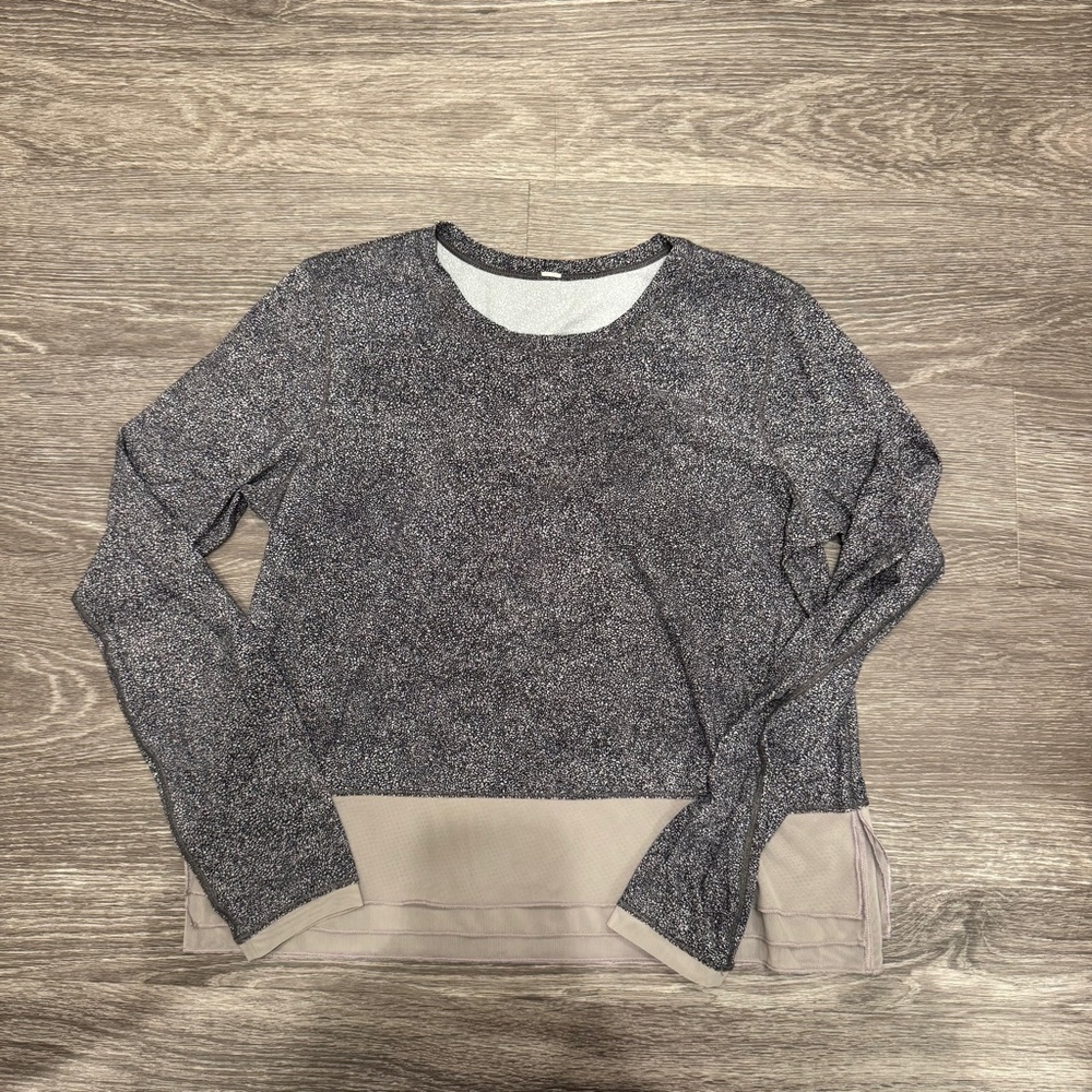 Lululemon Neck Pullover Top Gray Beige Long Sleeve Regular